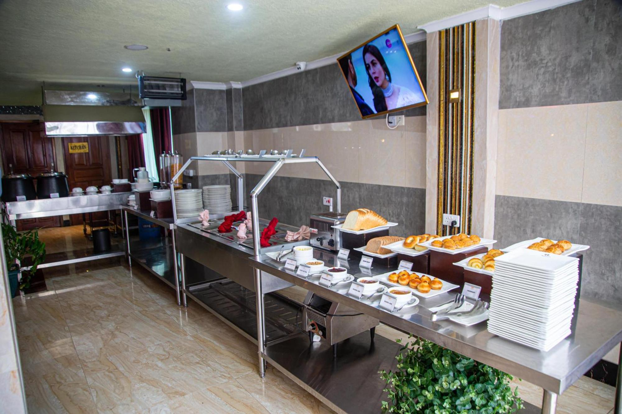 马昆甘亚街蒂凡尼钻石酒店 达累斯萨拉姆 外观 照片